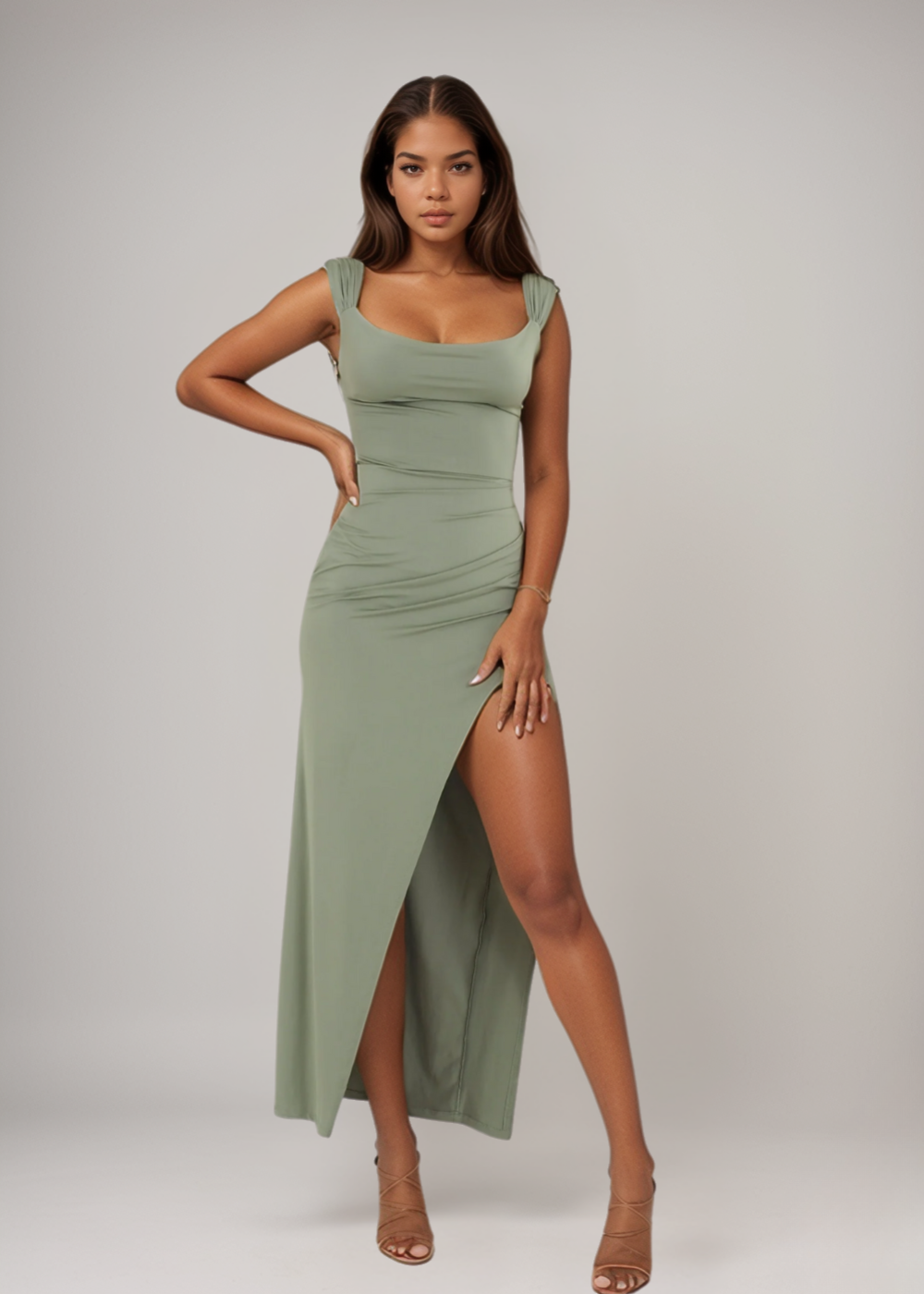 Claire™ | Vestido ajustado con abertura y fruncidos