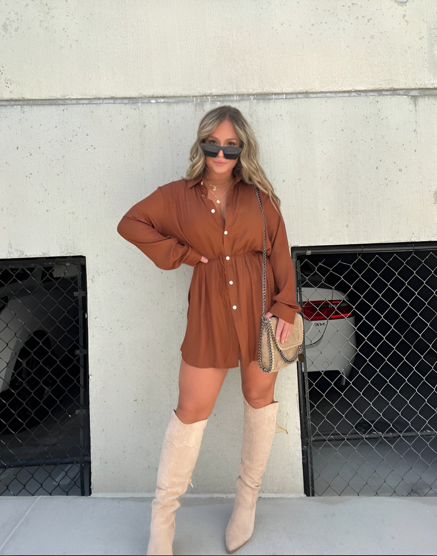 Jessica | Romper de satén moderno y a la moda.